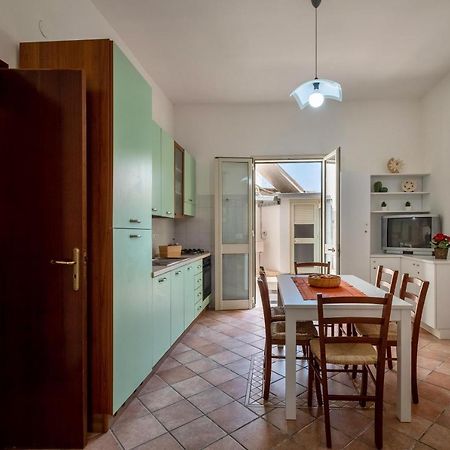 Casa Vacanze Kaloceri Torre dell'Orso Bagian luar foto