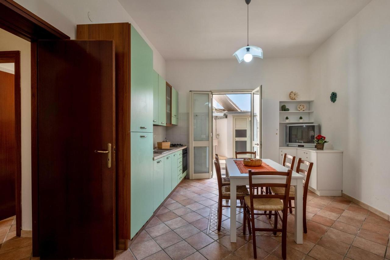Casa Vacanze Kaloceri Torre dell'Orso Bagian luar foto