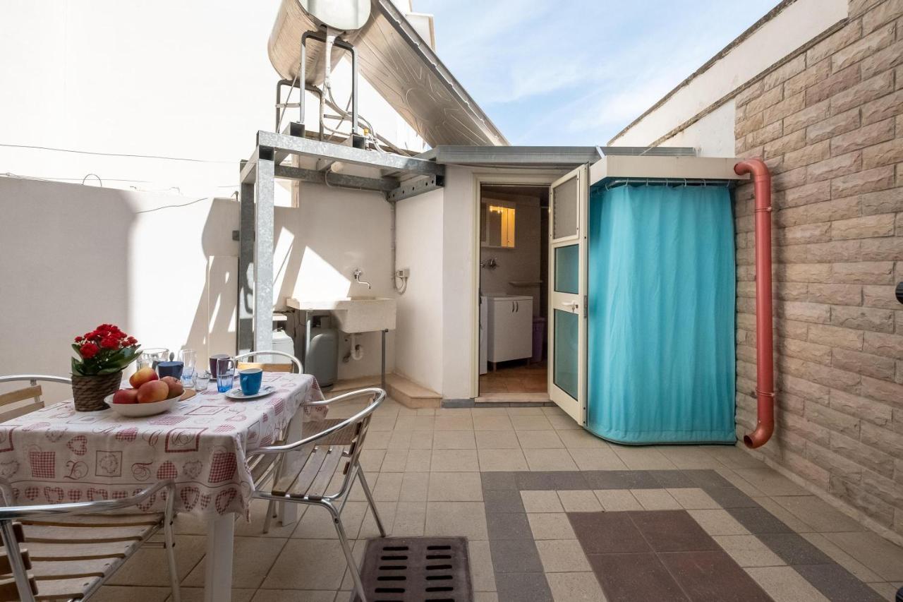 Casa Vacanze Kaloceri Torre dell'Orso Bagian luar foto