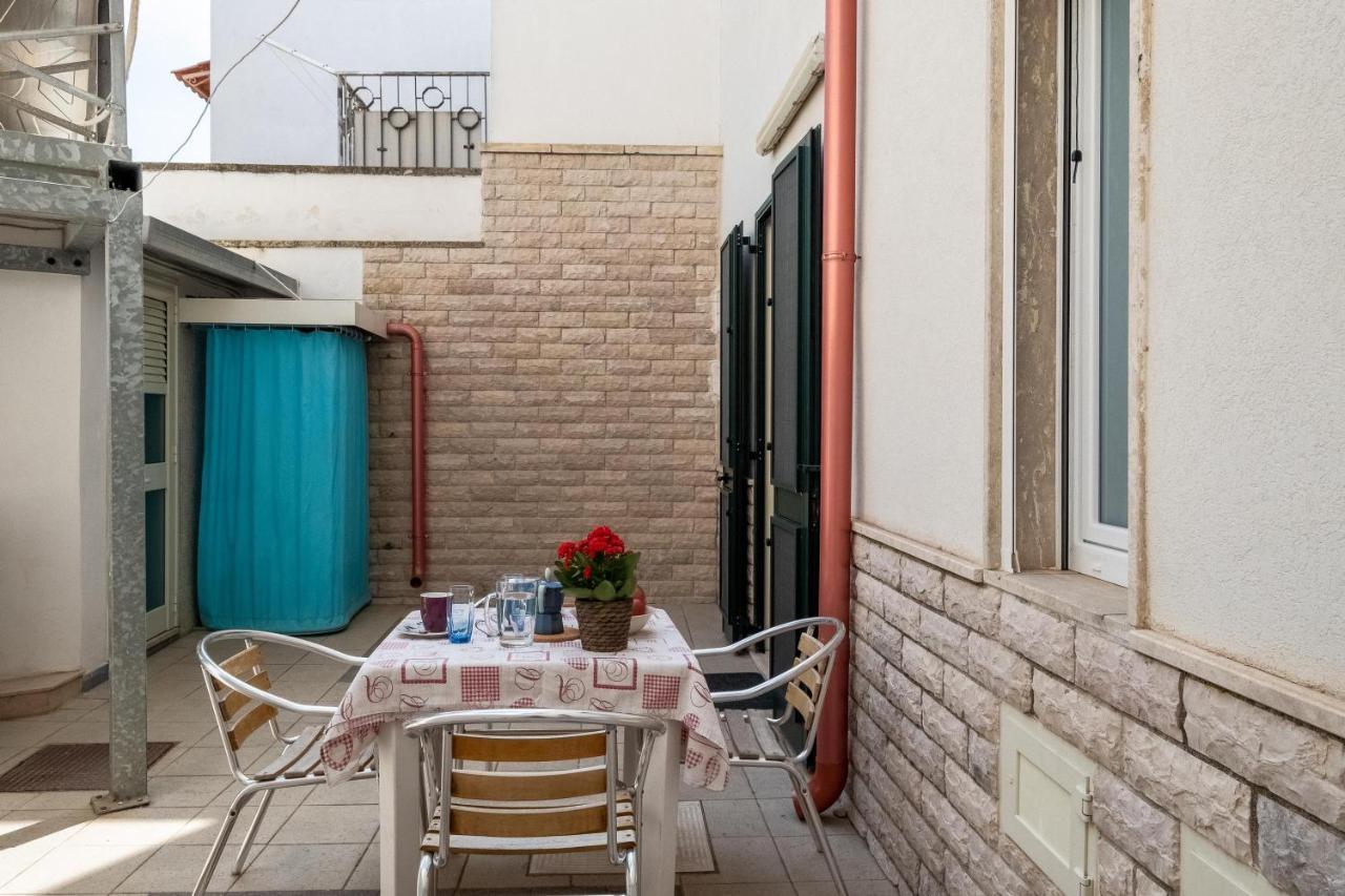 Casa Vacanze Kaloceri Torre dell'Orso Bagian luar foto
