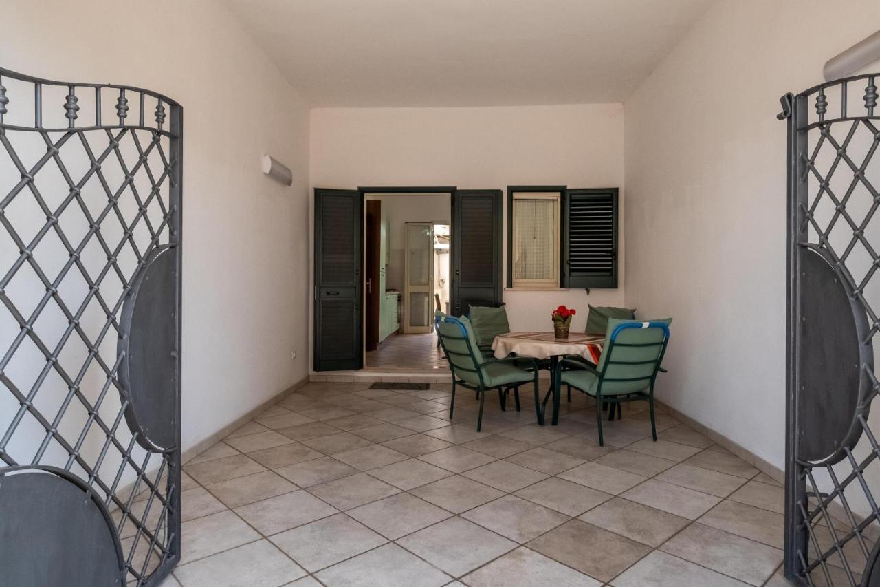 Casa Vacanze Kaloceri Torre dell'Orso Bagian luar foto